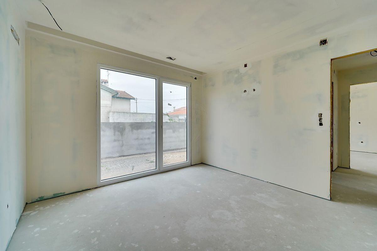 listing 124541160-64 picture-0