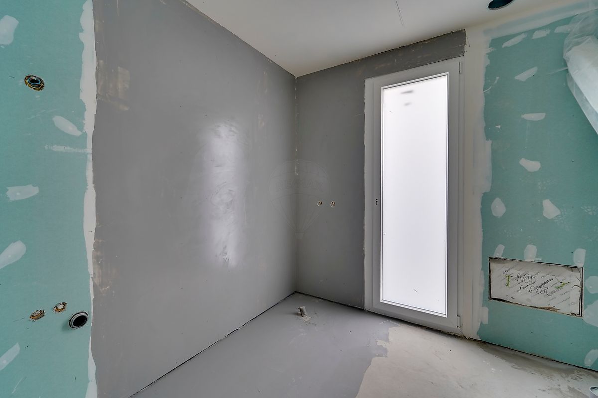 listing 124541160-64 picture-0