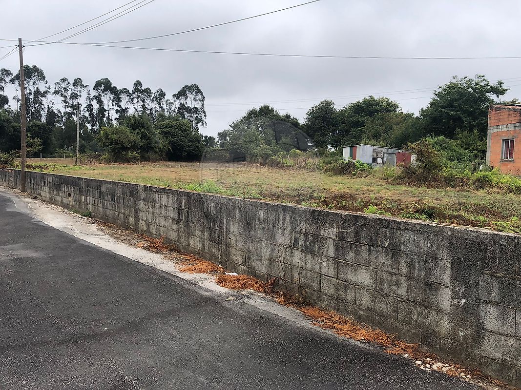 Land for sale in Águeda, Portugal — €66,000