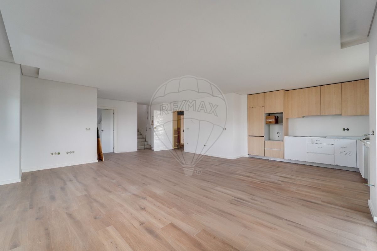 listing 124541030-310 picture-0