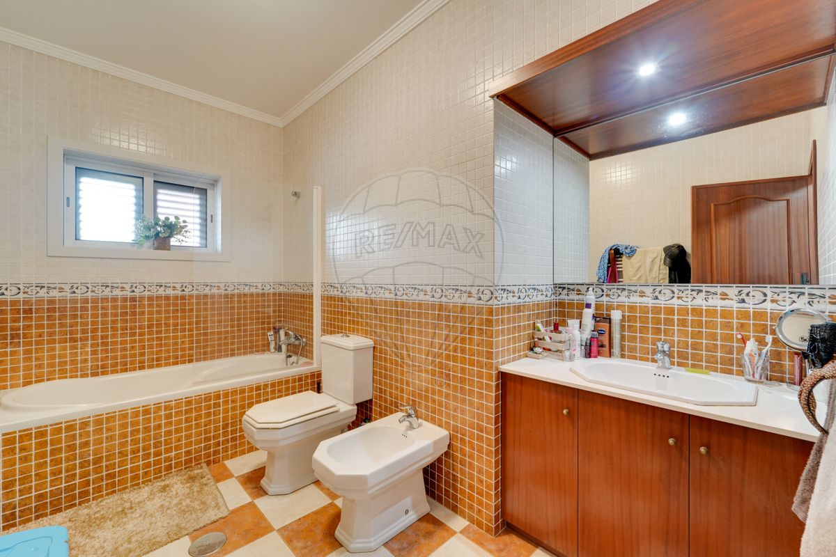 listing 124541149-67 picture-0