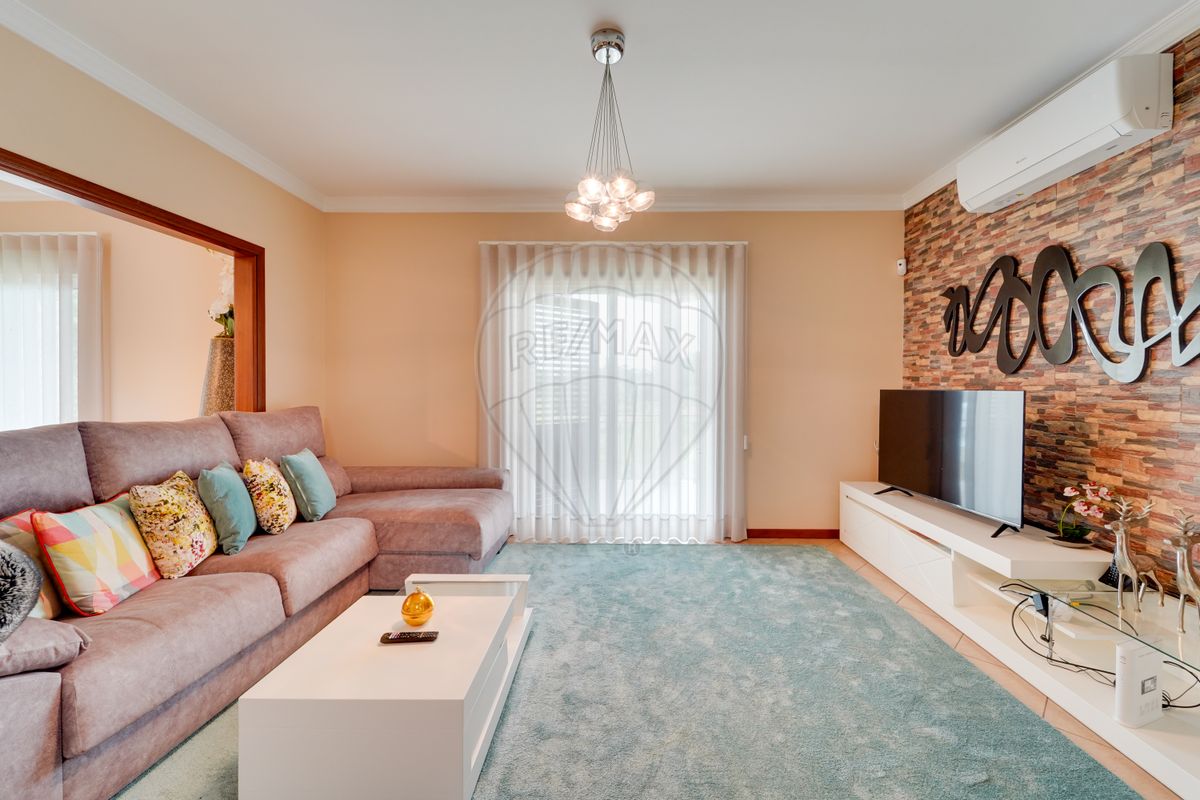 listing 124541149-67 picture-0