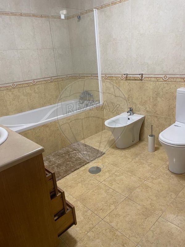 listing 124541149-67 picture-0