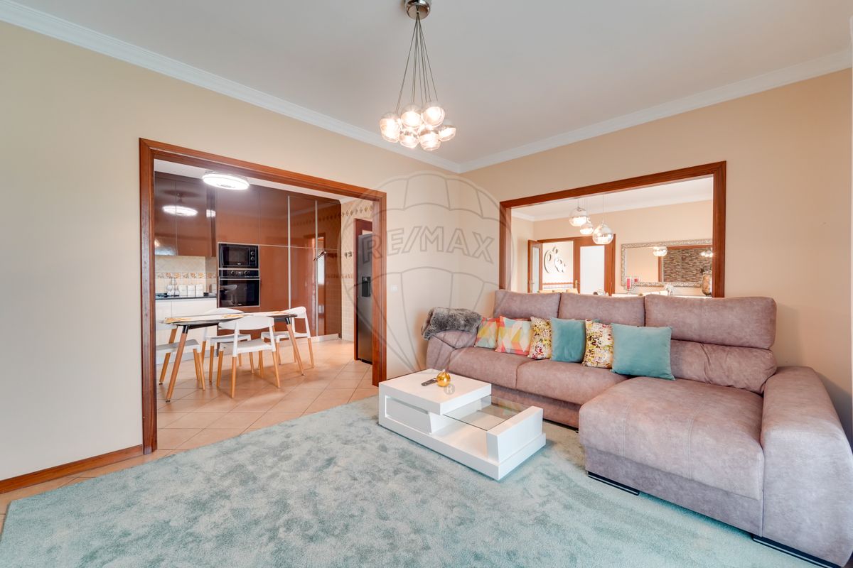 listing 124541149-67 picture-0