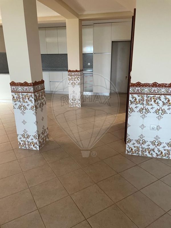 listing 124541149-67 picture-0