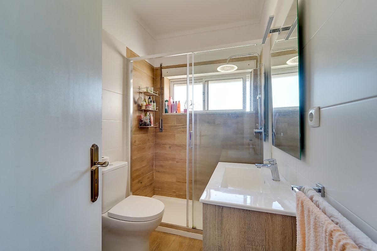 listing 124541160-84 picture-0