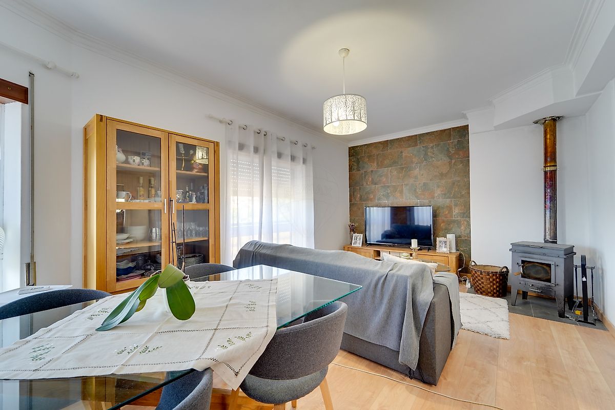 listing 124541160-84 picture-0