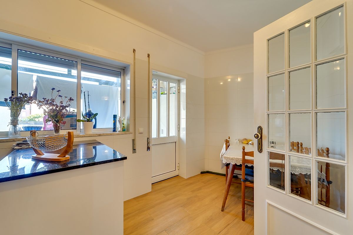 listing 124541160-84 picture-0