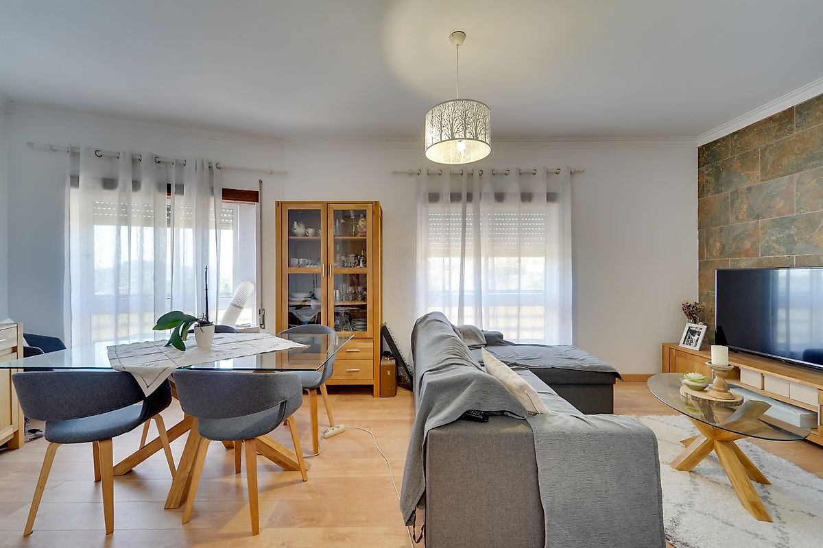 listing 124541160-84 picture-0