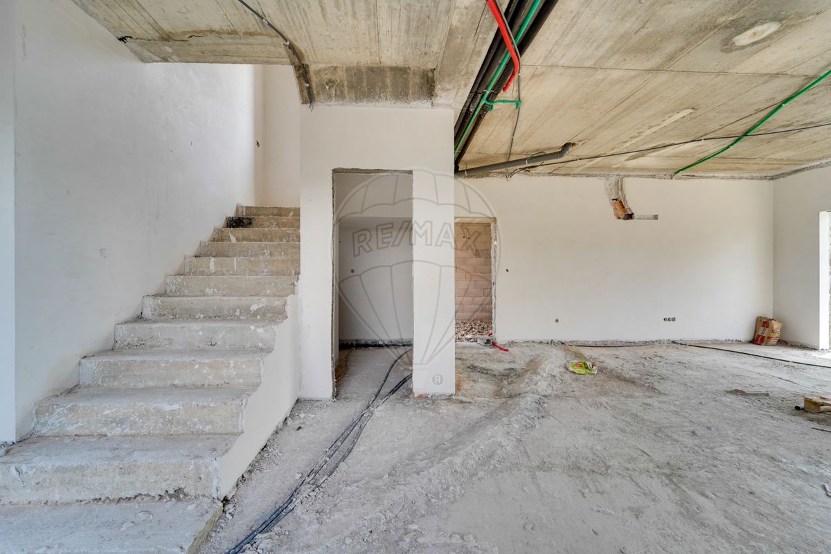 listing 124541029-518 picture-0