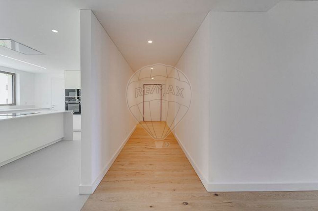 listing 124541030-325 picture-0