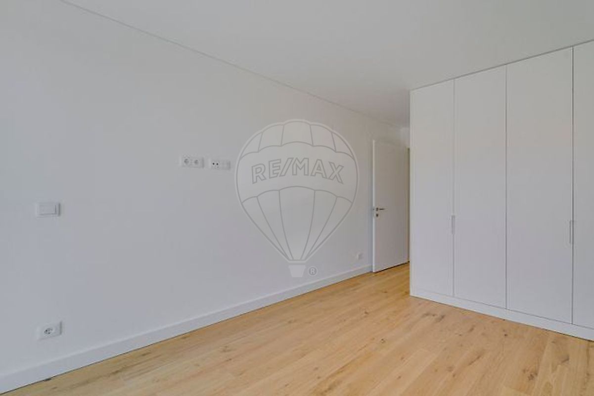 listing 124541030-325 picture-0