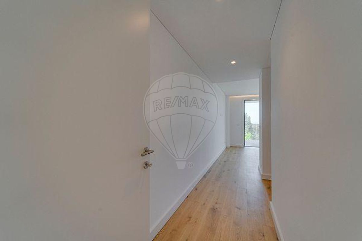 listing 124541030-325 picture-0