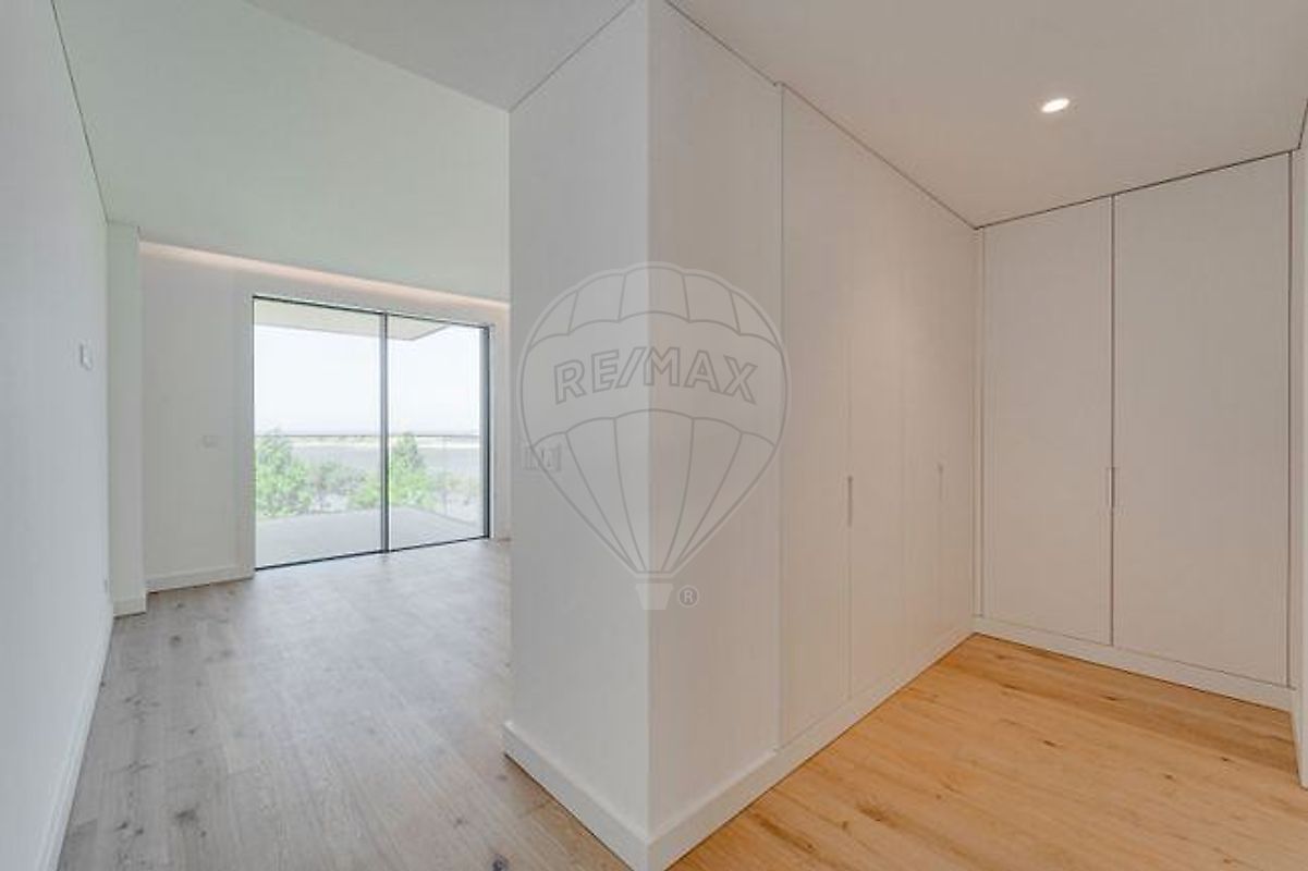 listing 124541030-325 picture-0