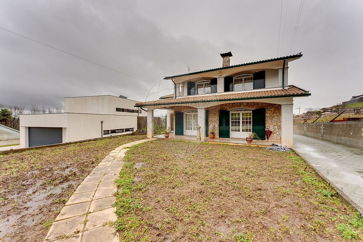 Moradia - Barrô e Aguada de Baixo, Águeda, Aveiro
