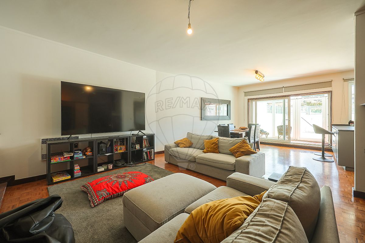 Apartamento T4 à venda em Porto