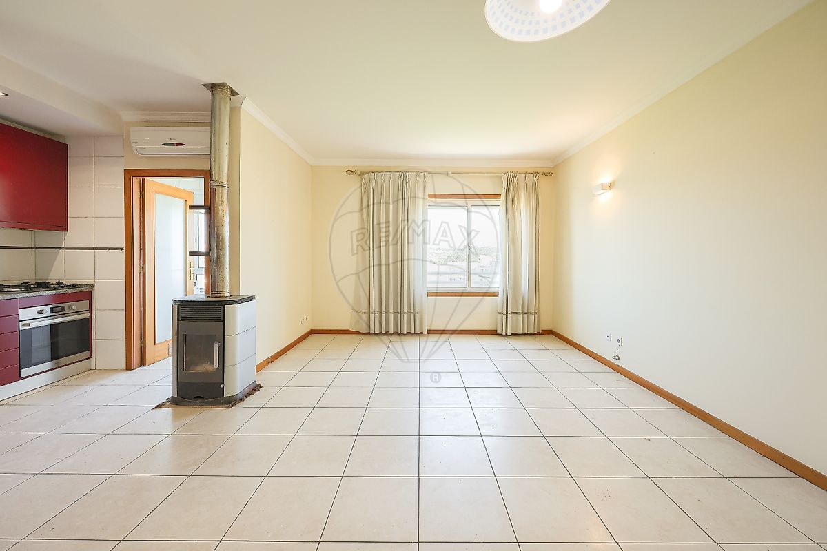 Apartamento T2 à venda em Santa Maria da Feira