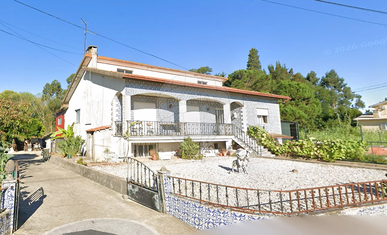 Apartamento T4 à venda em Oliveira do Bairro