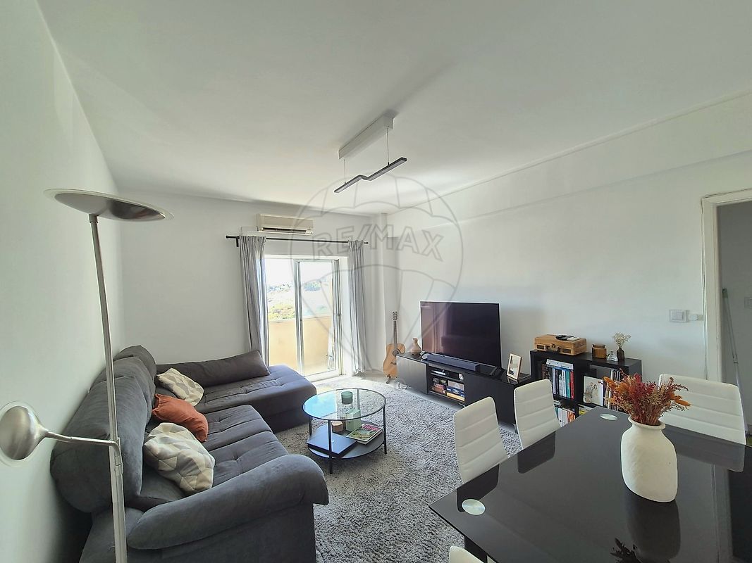 Apartamento T2 à venda em Odivelas