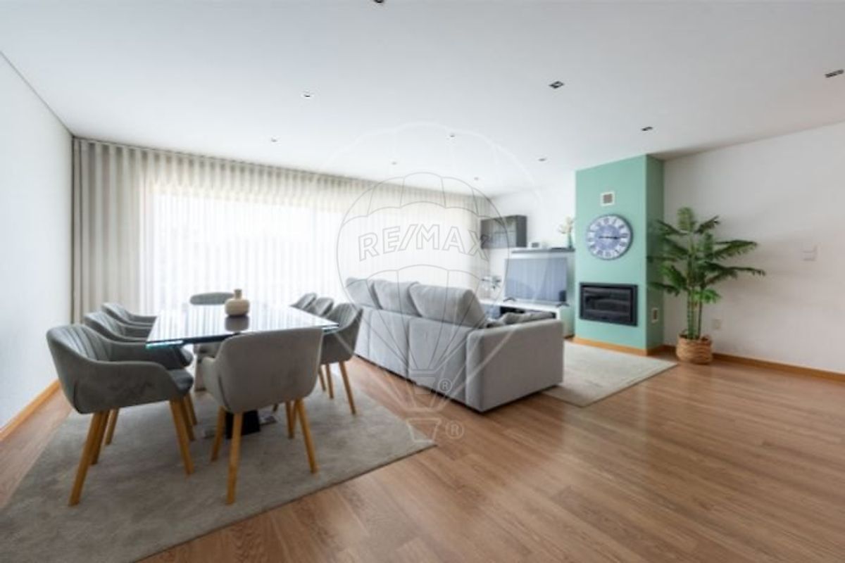 Apartamento T4 à venda em Aveiro