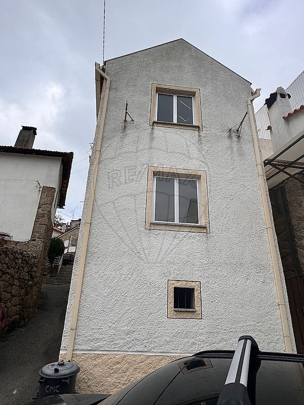 Moradia T0 - Teixoso e Sarzedo, Covilhã, Castelo Branco
