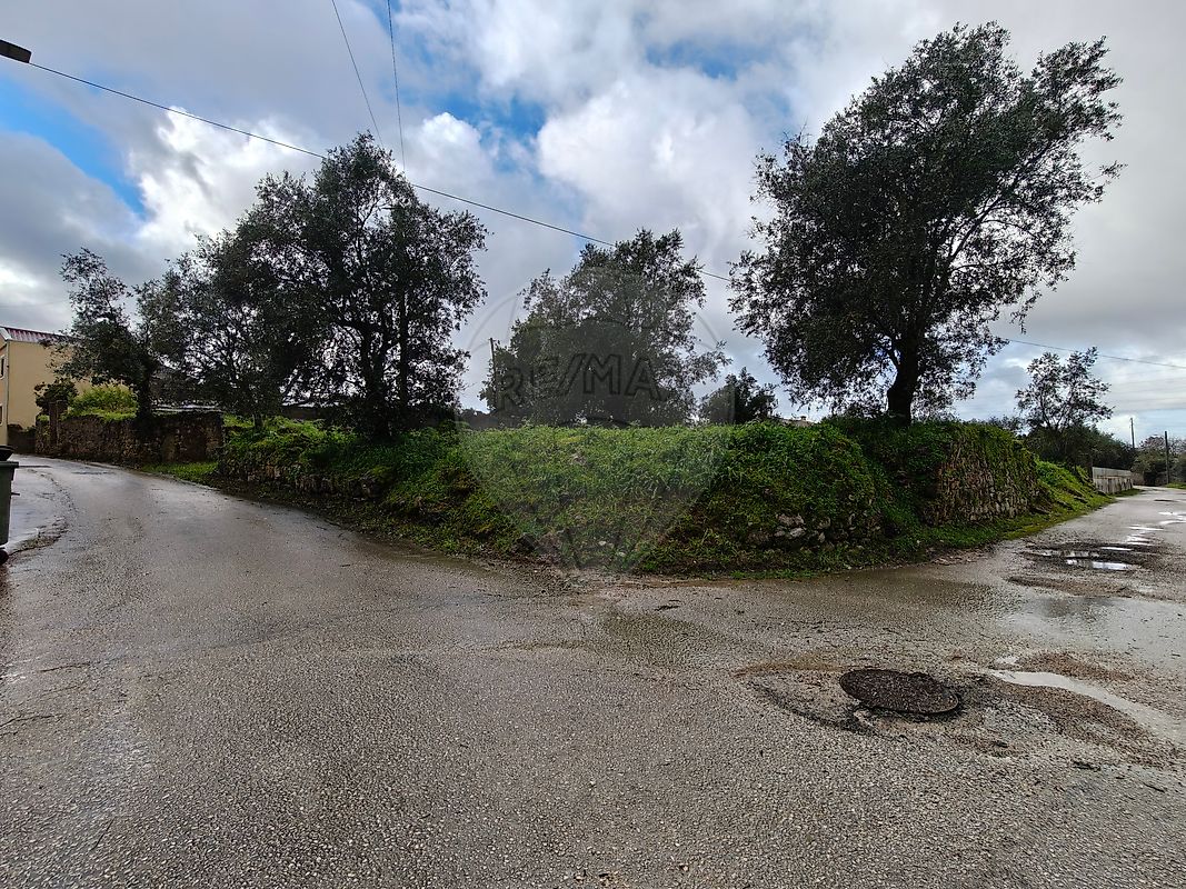 Terreno à venda em Condeixa-a-Nova
