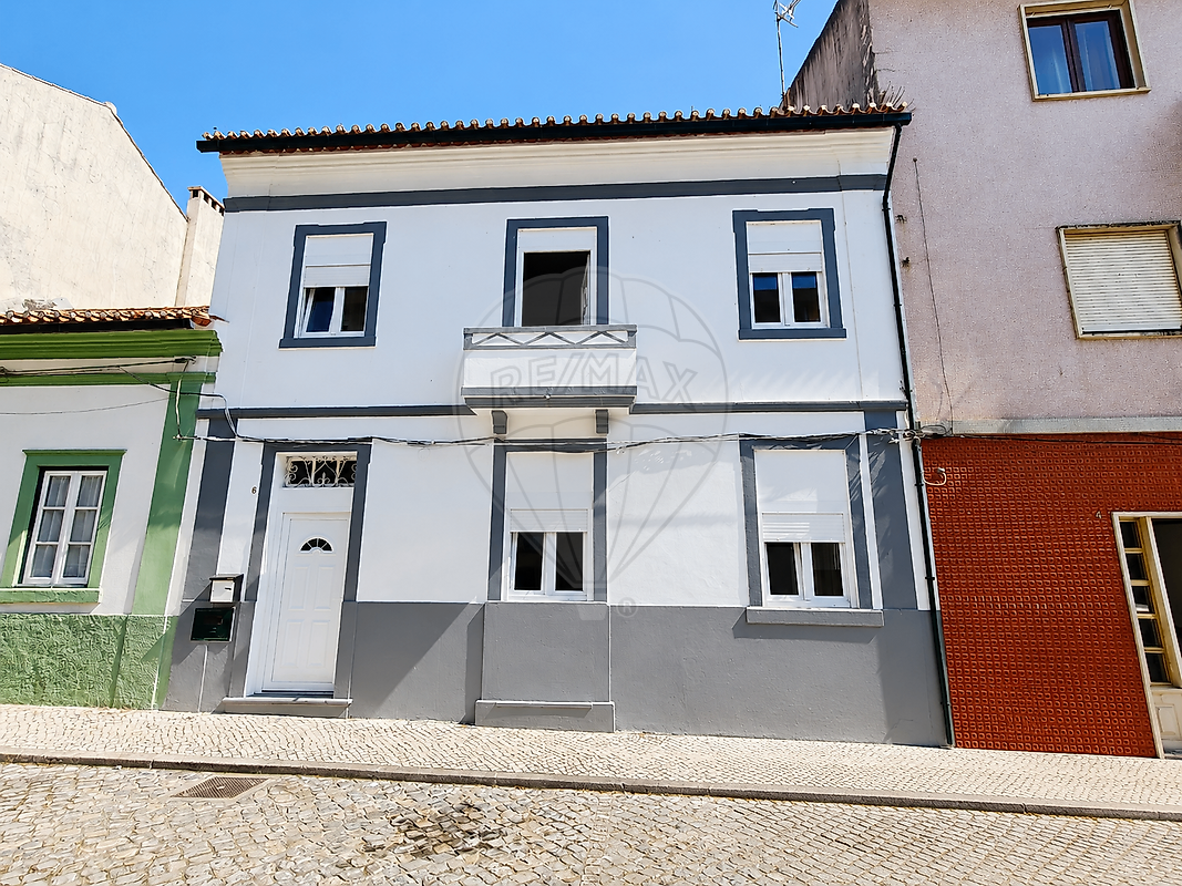 Moradia T4 à venda em Condeixa-a-Nova