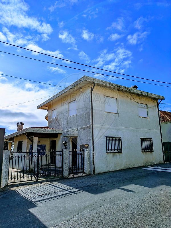 Moradia T4 à venda em Vila Nova de Gaia
