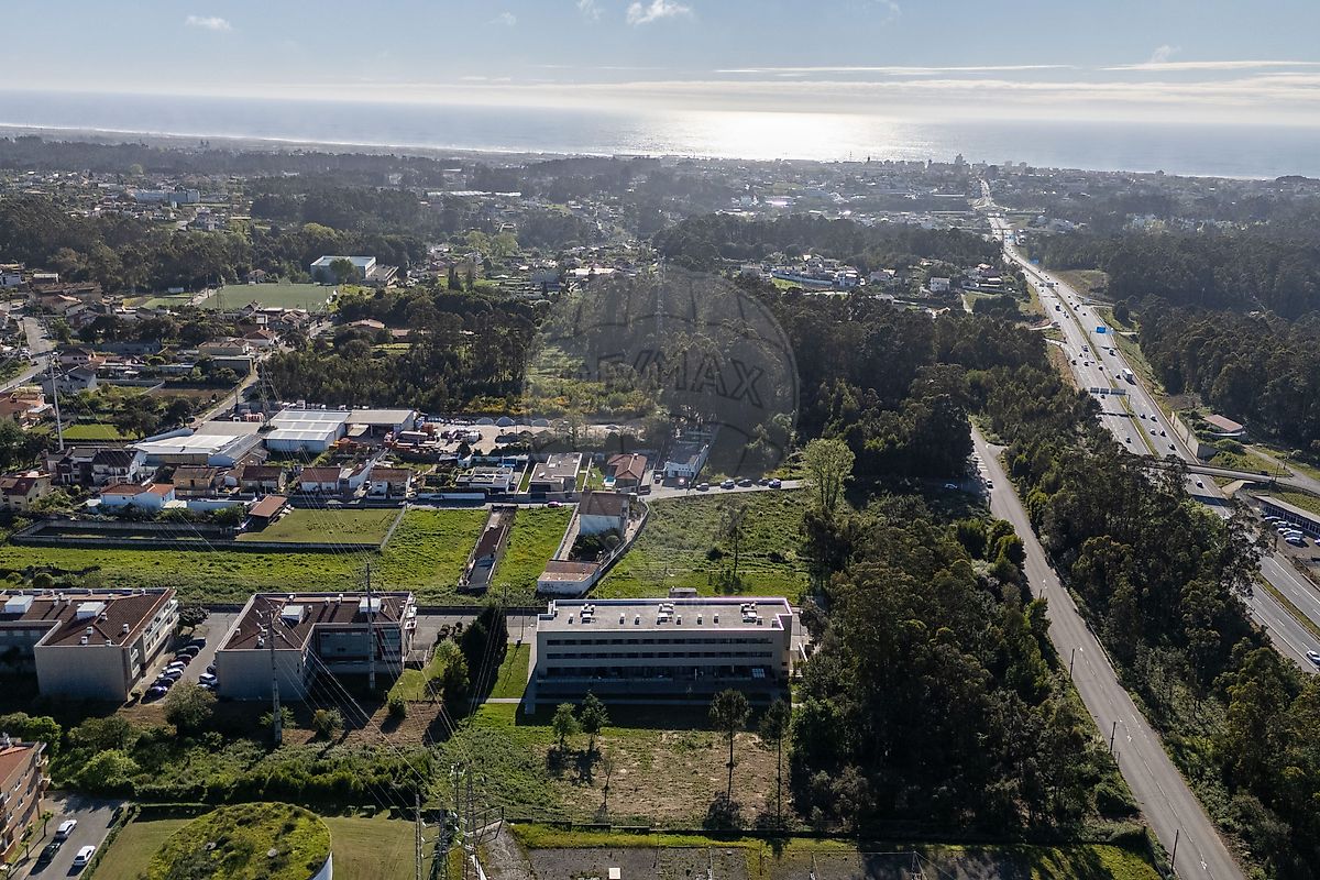 Apartamento T2 à venda em Nogueira da Regedoura, Santa Maria da Feira — foto 32