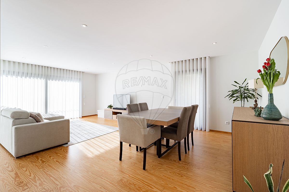 Apartamento T2 à venda em Nogueira da Regedoura, Santa Maria da Feira — foto 7