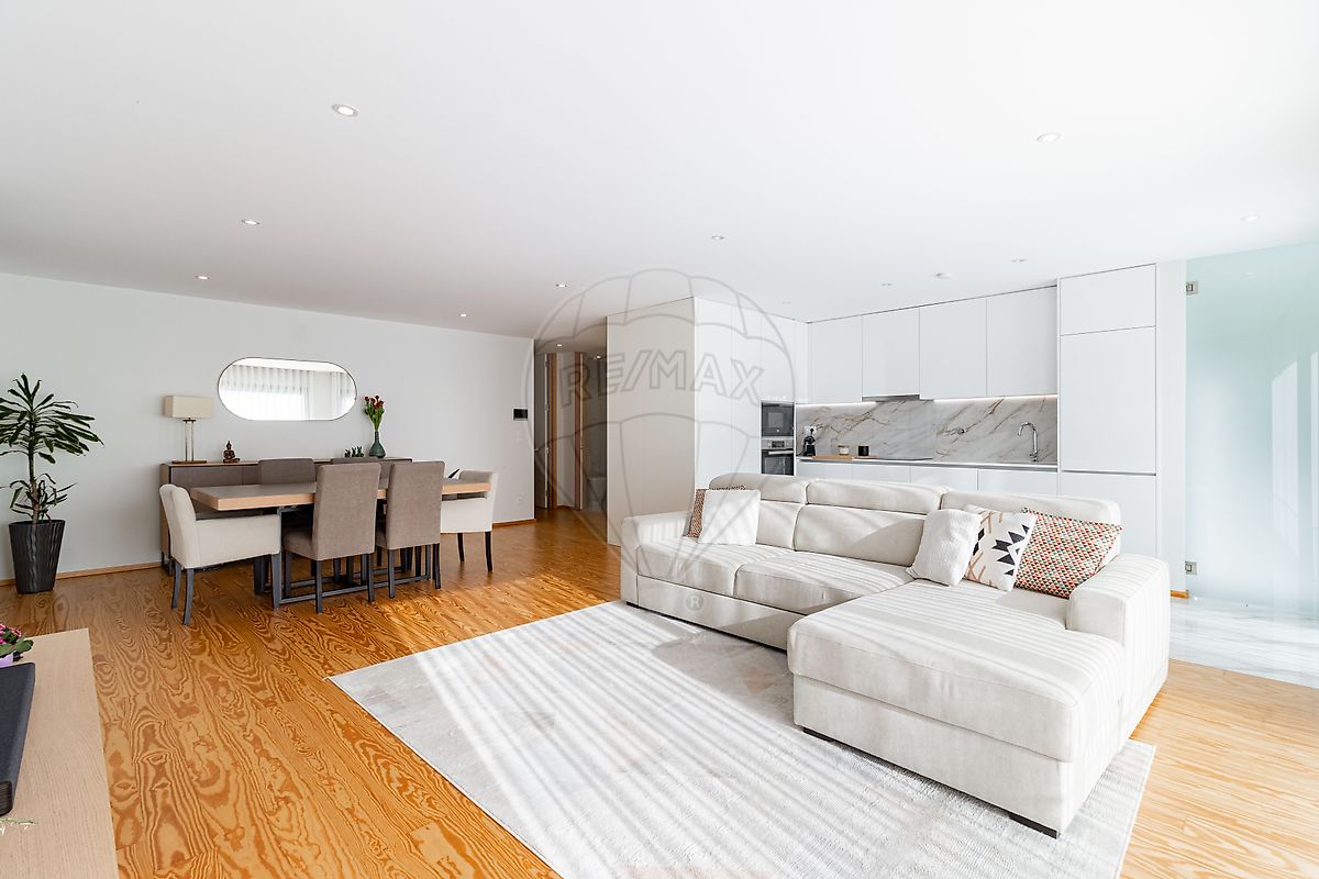 Apartamento T2 à venda em Nogueira da Regedoura, Santa Maria da Feira — foto 12