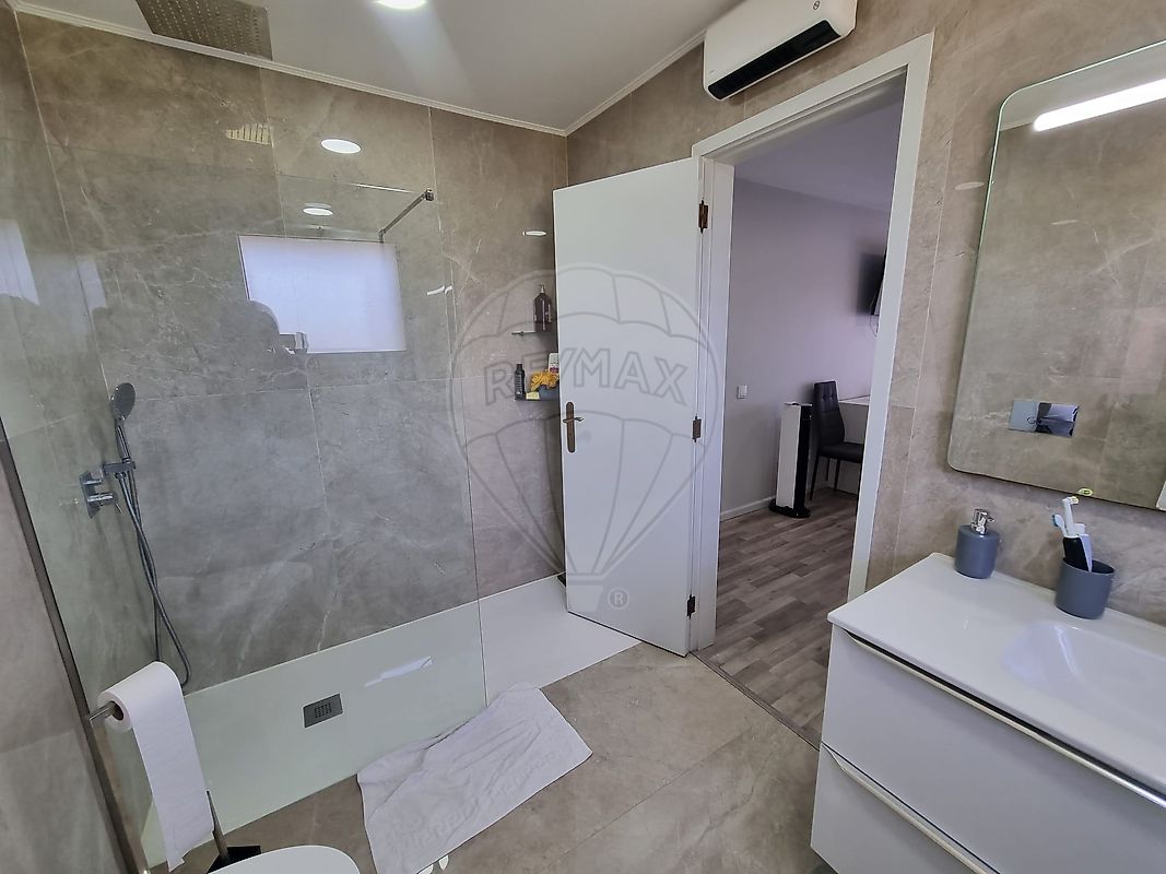 Apartamento T2 à venda em Santa Maria de Lamas, Santa Maria da Feira — foto 11