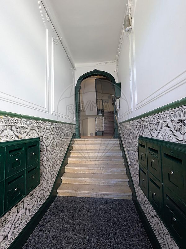Apartamento T4 à venda em Estrela, Lisboa — foto 3