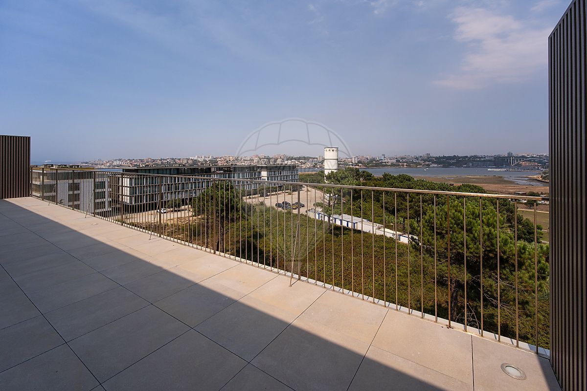 Apartamento T3 à venda em Vila Nova de Gaia