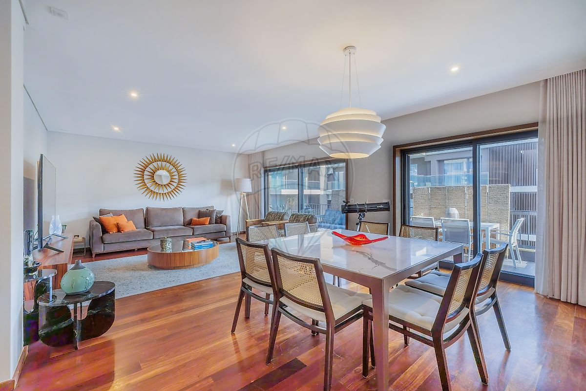 Apartamento T4 para venda