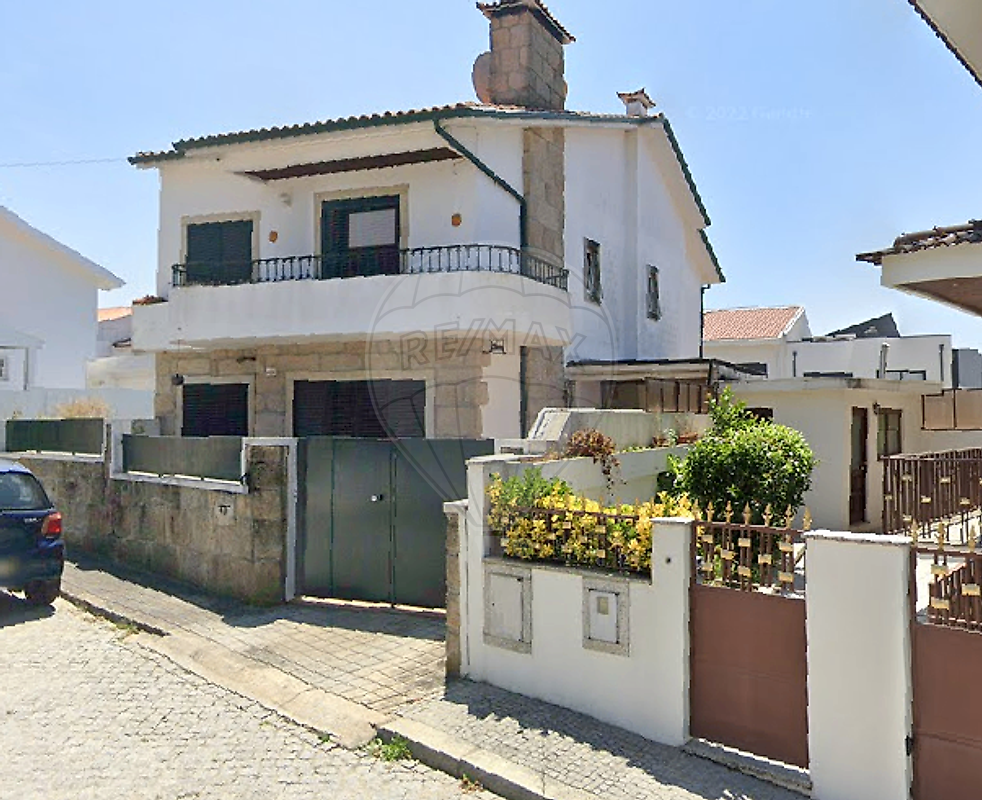 Moradia - Vila Nova da Telha, Maia, Porto