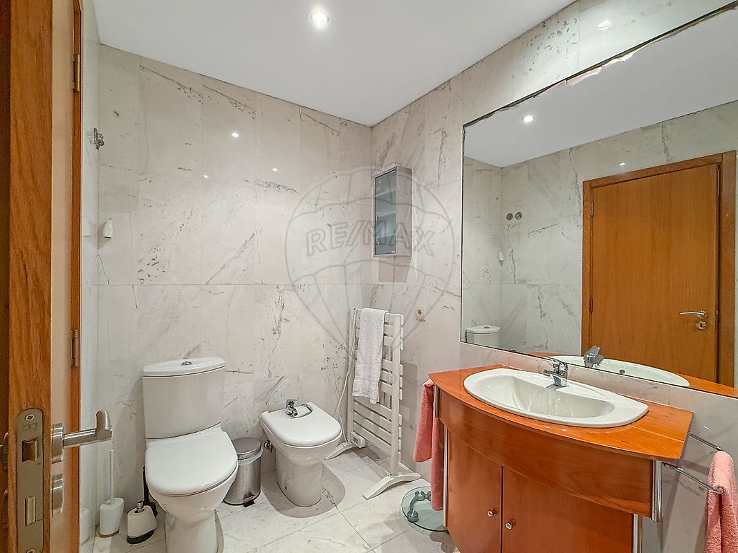Apartamento T4 à venda em Ramalde, Porto — foto 15