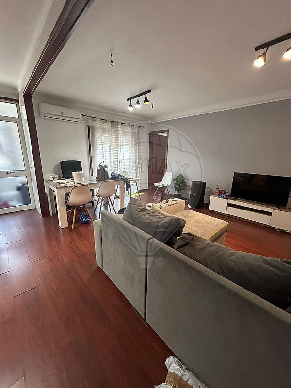Apartamento T2 à venda em Vila Nova de Gaia