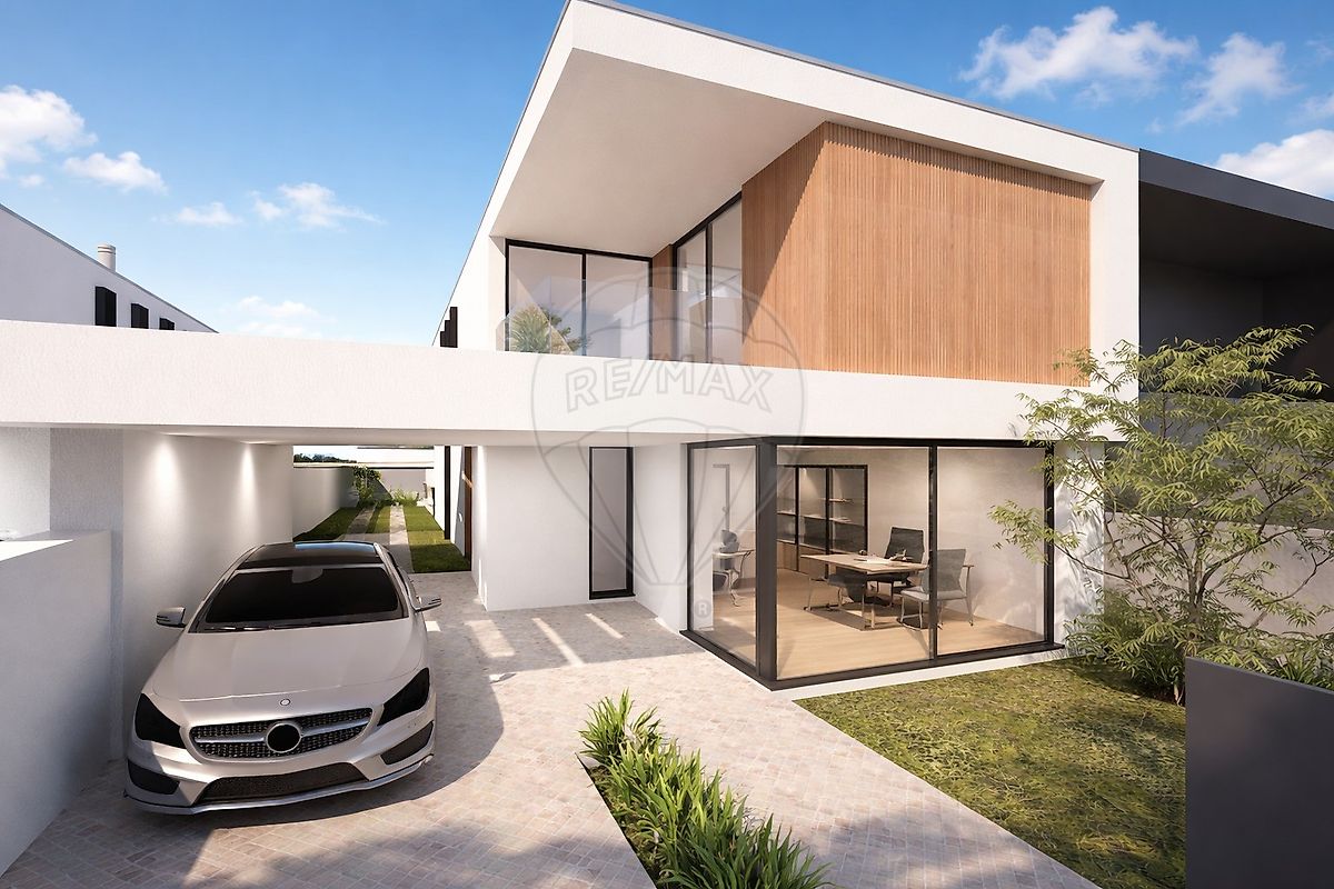 Moradia T4 à venda em Vila Nova de Gaia