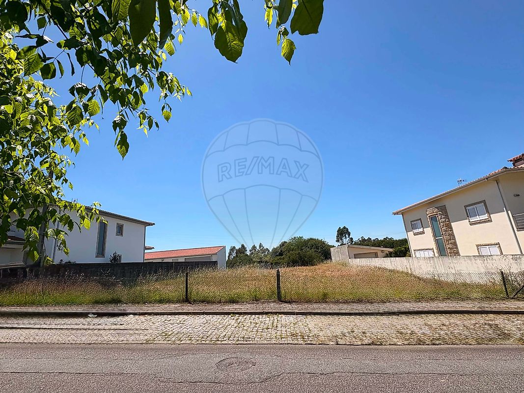 Terreno - Lemenhe, Mouquim e Jesufrei, Vila Nova de Famalicão, Braga
