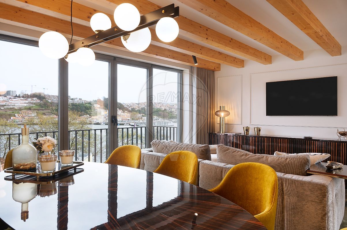 Apartamento T3 à venda em Porto