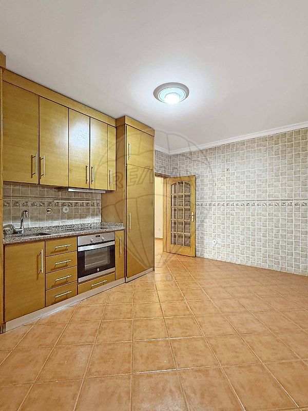 Apartamento T2 à venda em Paredes