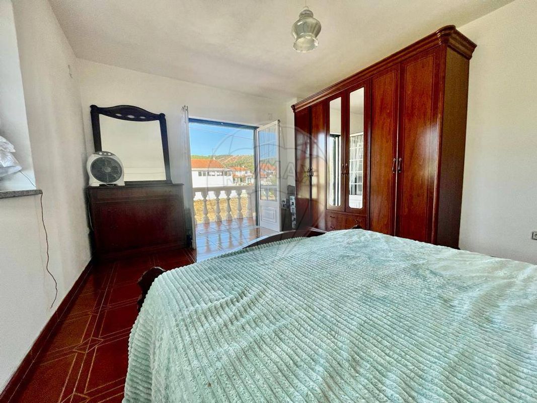listing 124611049-18 picture-0