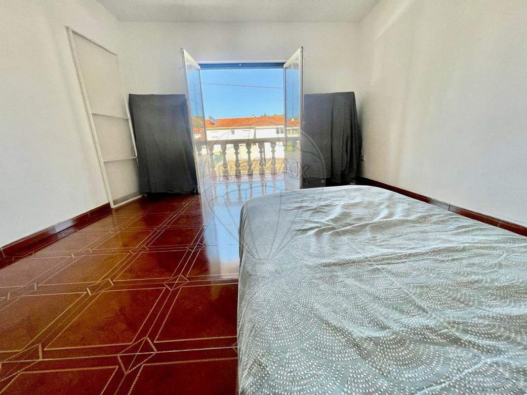 listing 124611049-18 picture-0