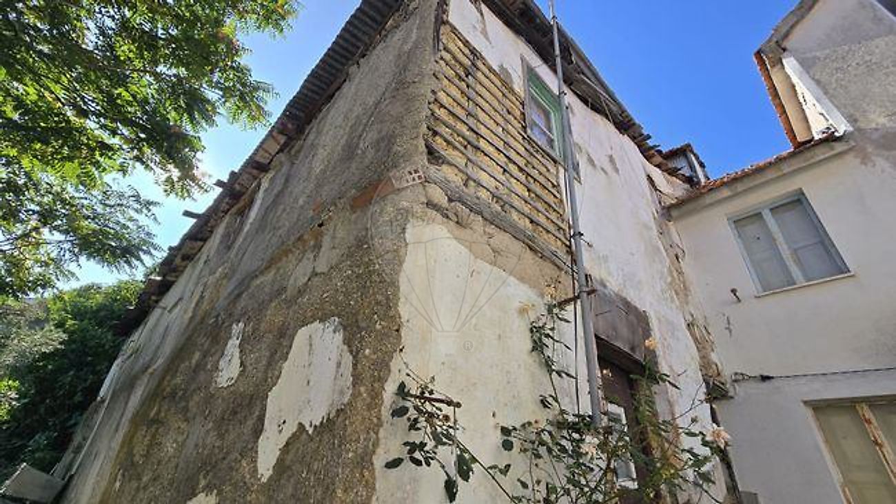 Moradia T2 à venda em Covilhã