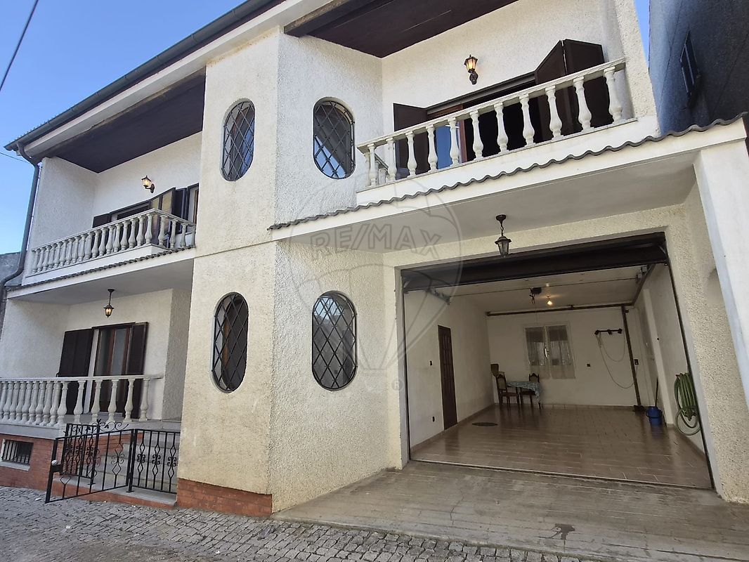 Apartamento T4 à venda em Fundão