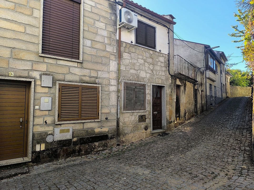 Moradia T2 - Alcaide, Fundão, Castelo Branco