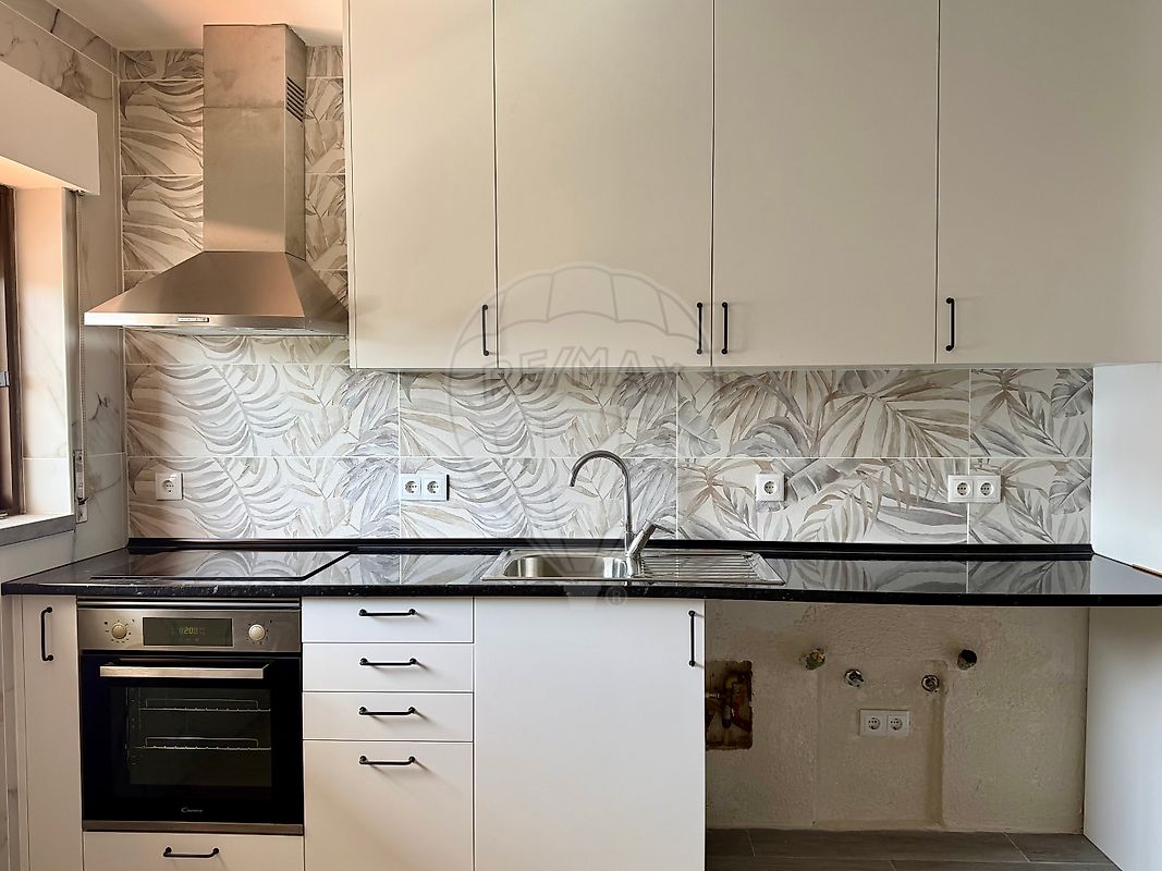 Apartamento T2 para arrendar em Seixal