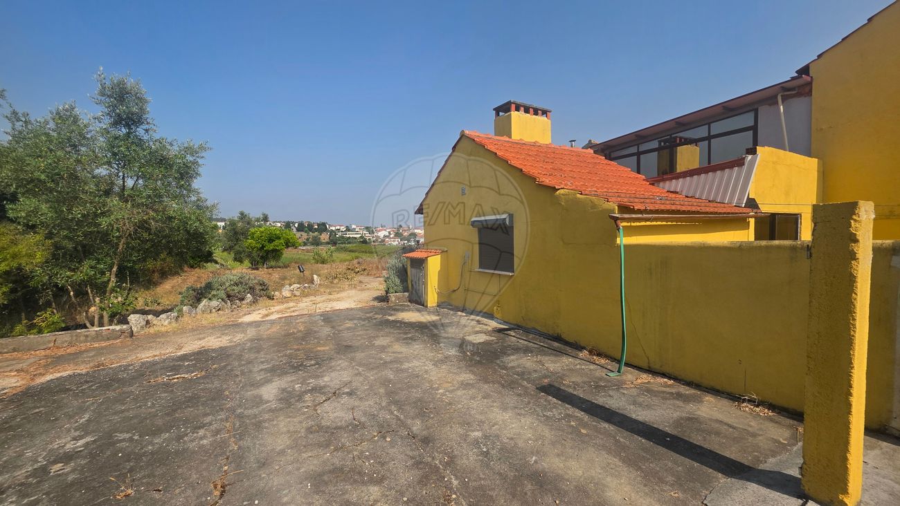 listing 124631125-33 picture-0