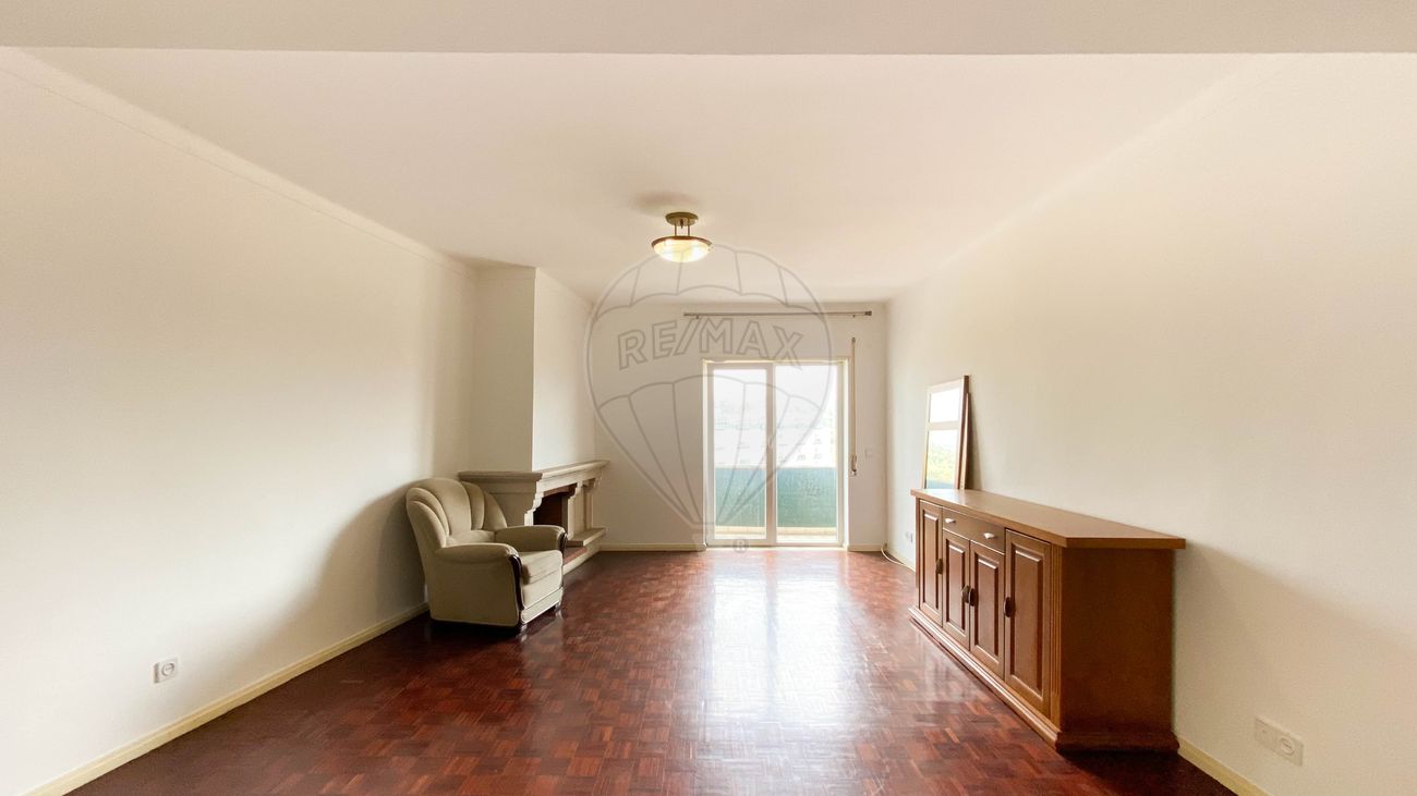 Apartamento T4 para venda